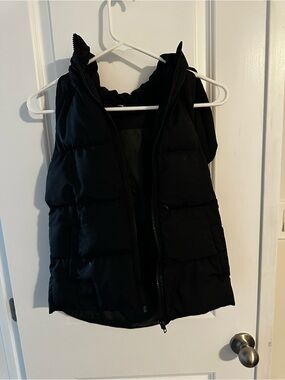 Black Puffer Vest - Sleeveless Zip Front